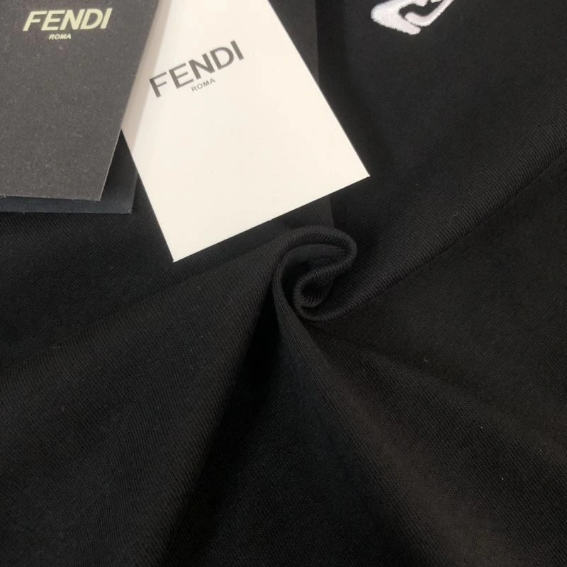 Unisex Fendi T-Shirts 123197