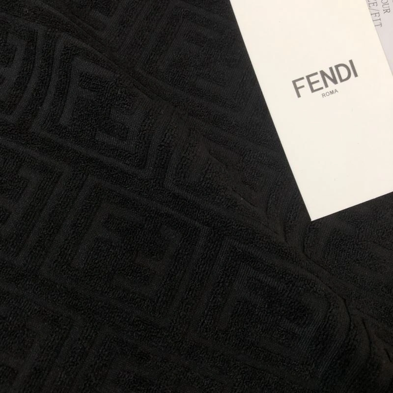 Fendi T-Shirts TimelessDesign 123204