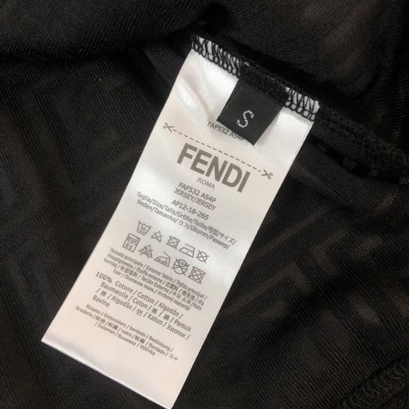 Fendi T-Shirts TimelessDesign 123204
