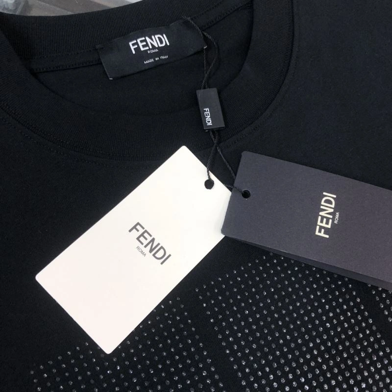 ComfortFit Fendi T-Shirts 123174