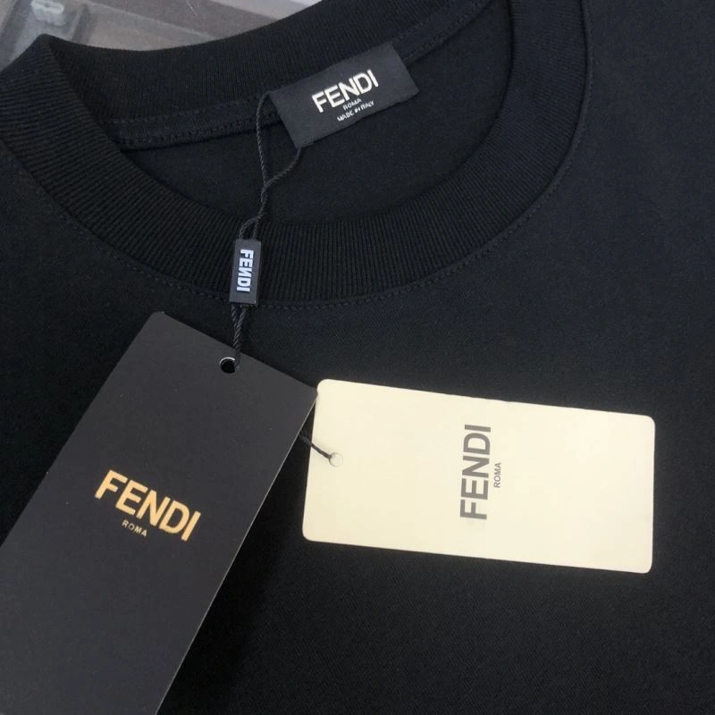 Fendi T-Shirts Cozy 123171