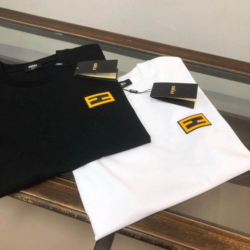 Fendi T-Shirts Effortless 123170