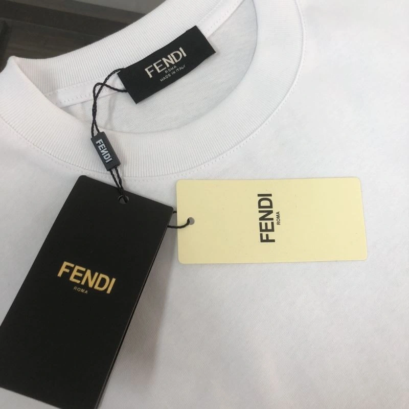 Fendi T-Shirts Effortless 123170