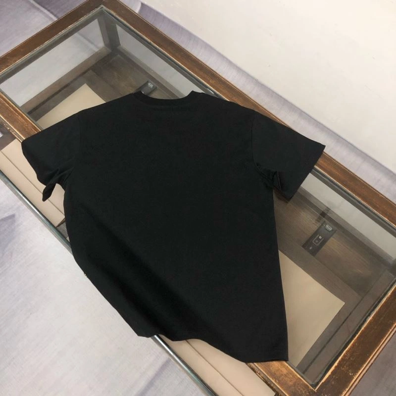 Fendi T-Shirts TimelessDesign 123164