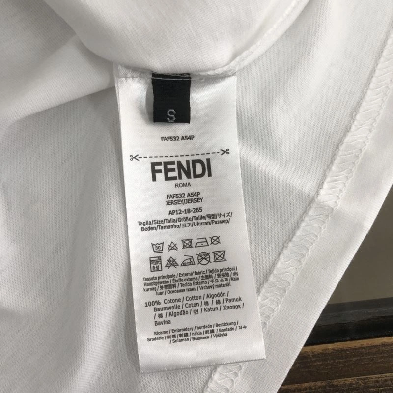 Fendi T-Shirts Versatile 123142
