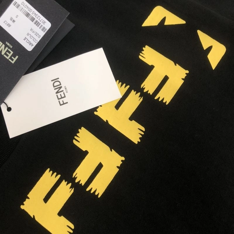 Fendi T-Shirts Casual 123144