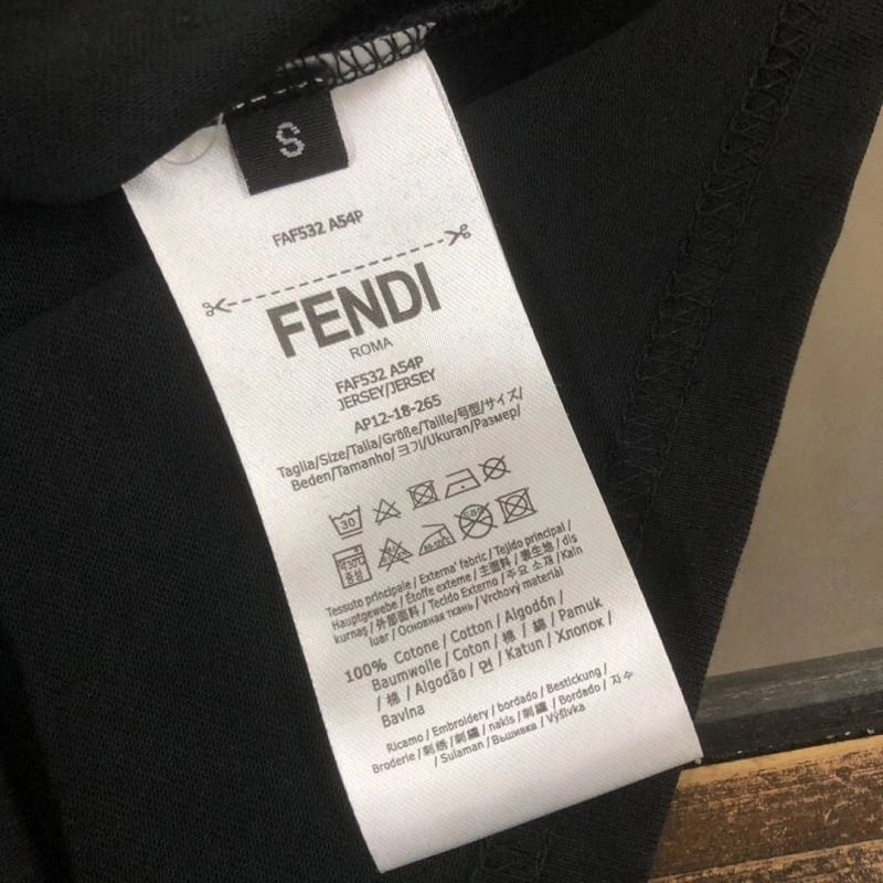 Seasonal Fendi T-Shirts 123134