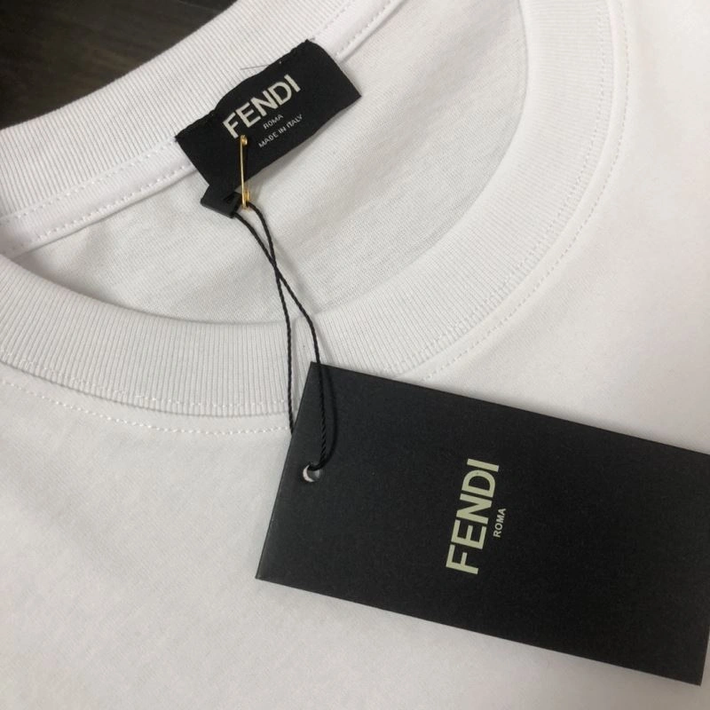 Fendi T-Shirts WellDesigned 123162