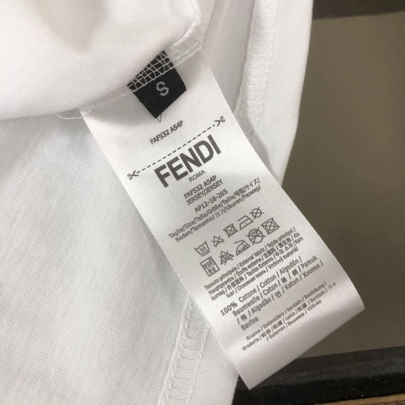 Fendi T-Shirts WellDesigned 123162