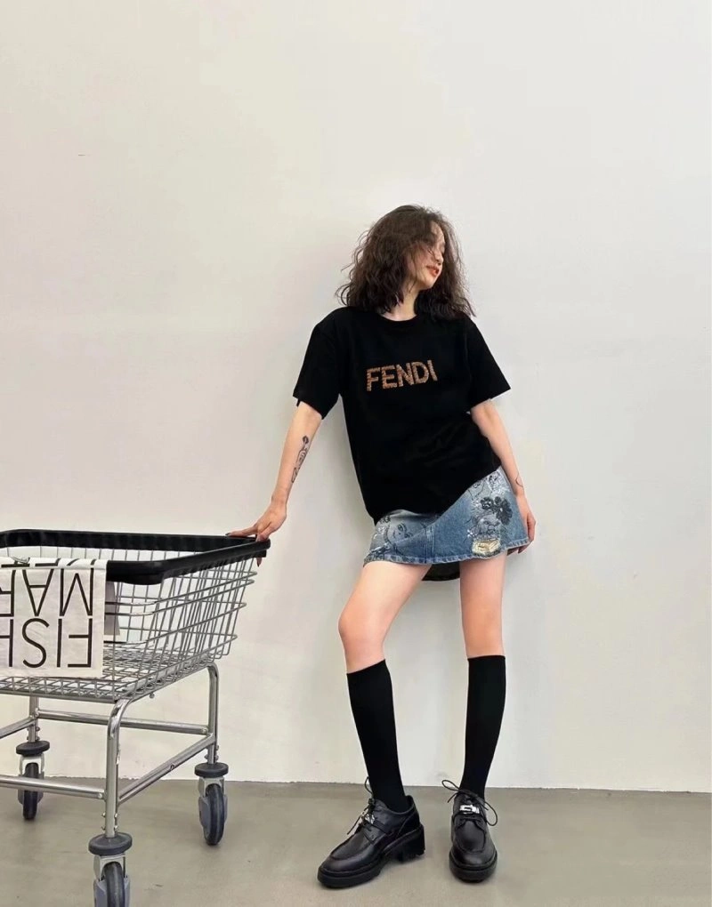 Fendi T-Shirts Youthful 120659