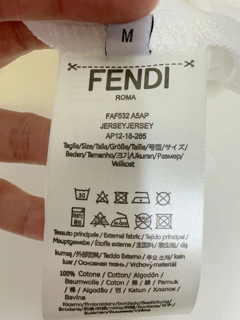 Fendi T-Shirts Soft 122842
