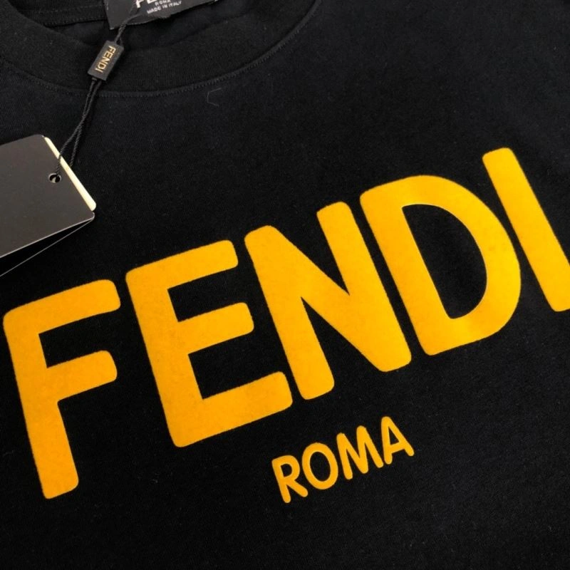 Comfortable Fendi T-Shirts 122822