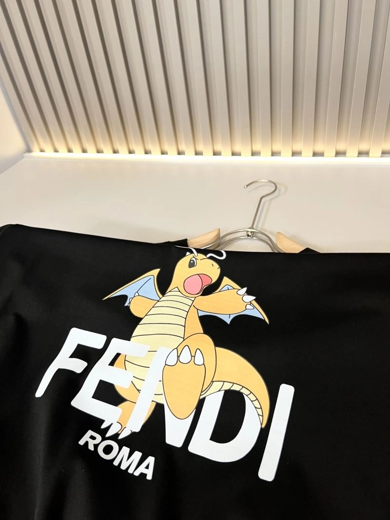 Versatile Fendi T-Shirts 122823