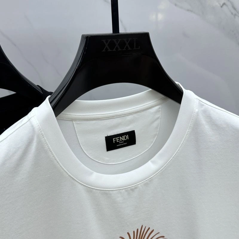 Modern Fendi T-Shirts 122801