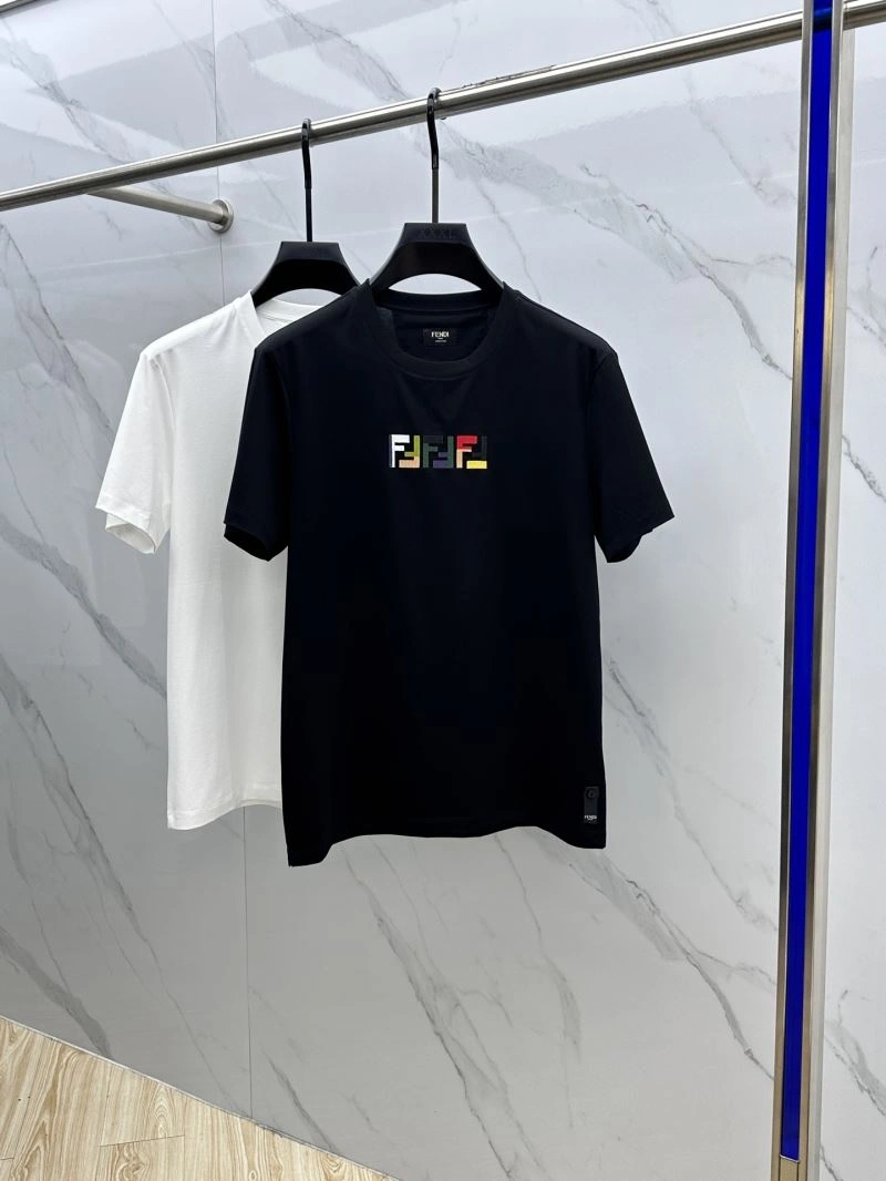 Effortless Fendi T-Shirts 122798