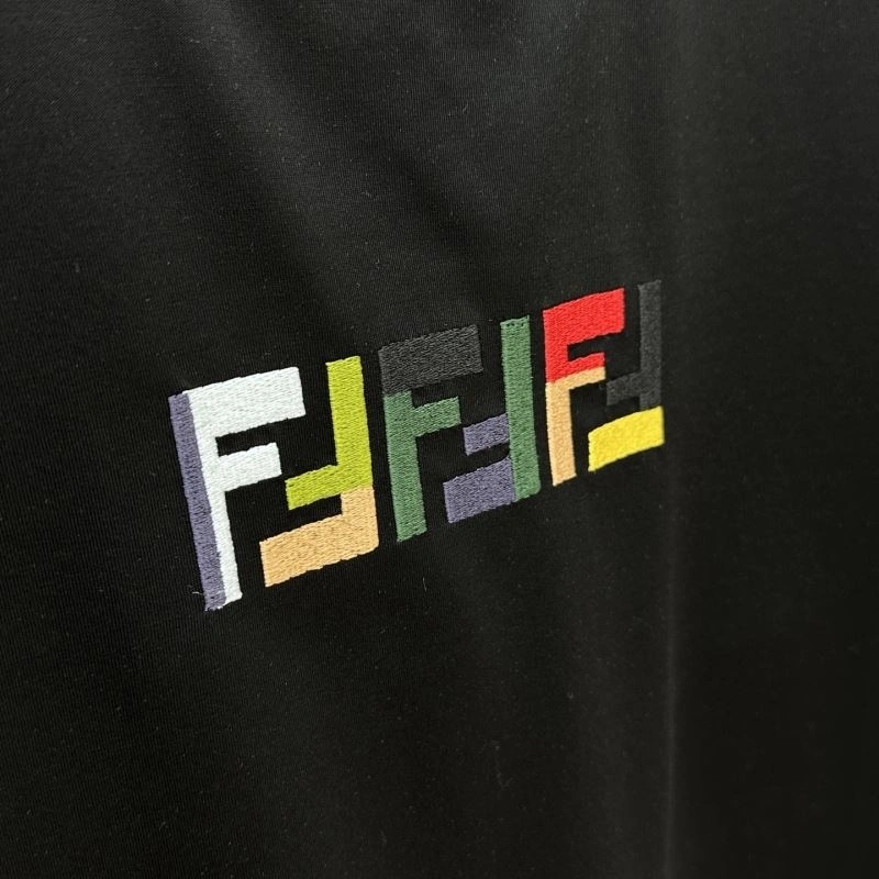 Effortless Fendi T-Shirts 122798