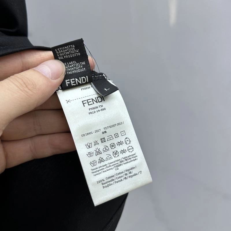 Effortless Fendi T-Shirts 122798