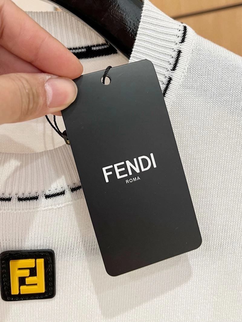 Fendi T-Shirts Unique 122793