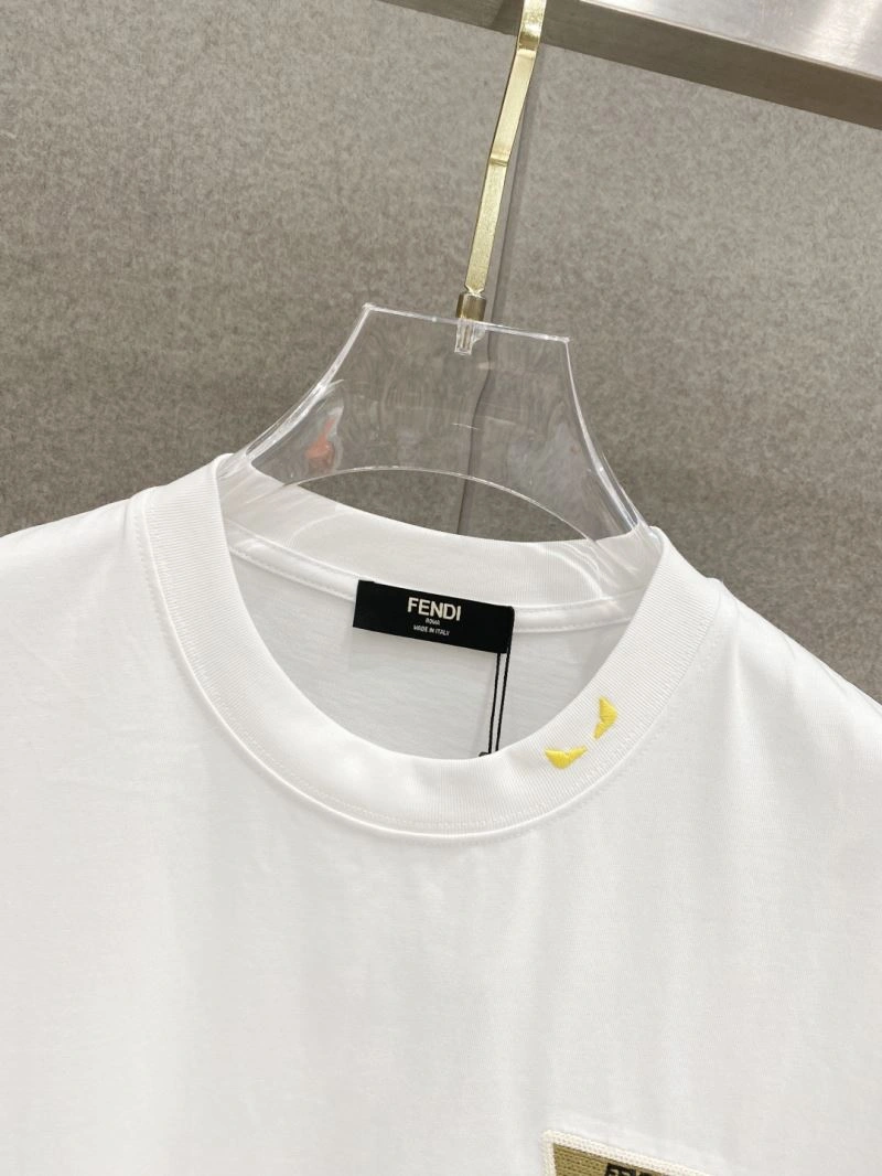 Fendi T-Shirts Comfortable 122767