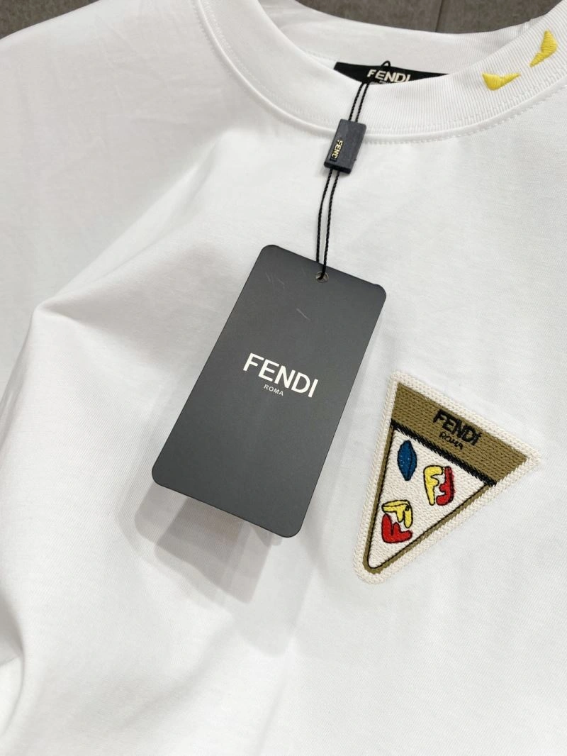 Fendi T-Shirts Comfortable 122767