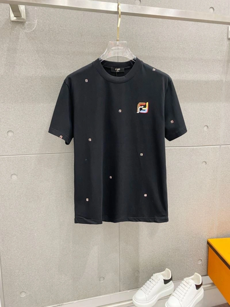 ComfortFit Fendi T-Shirts 122785
