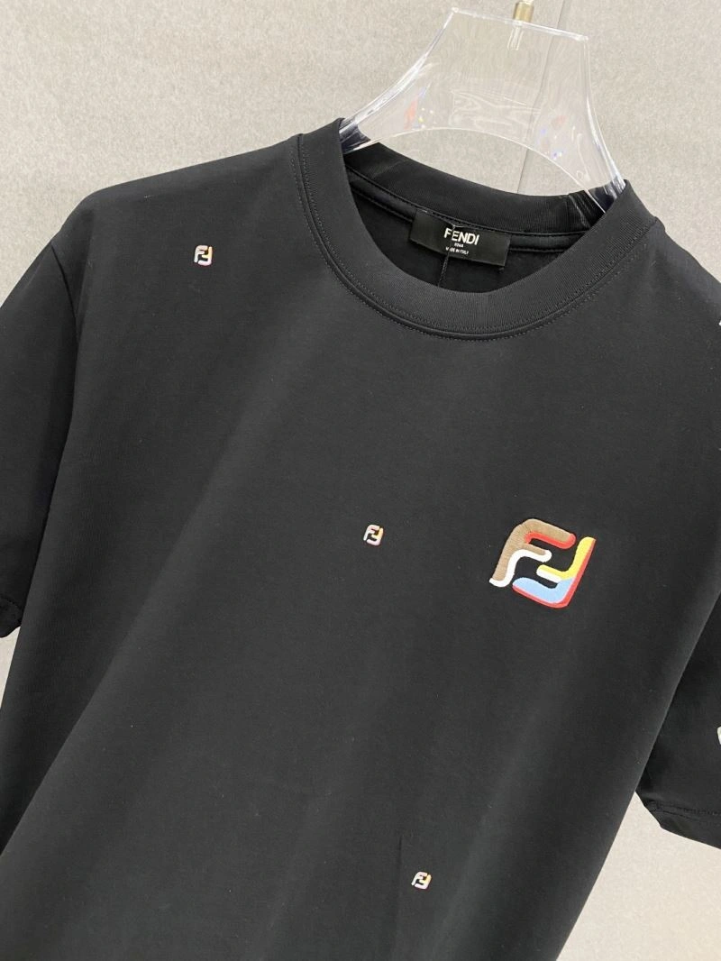 ComfortFit Fendi T-Shirts 122785