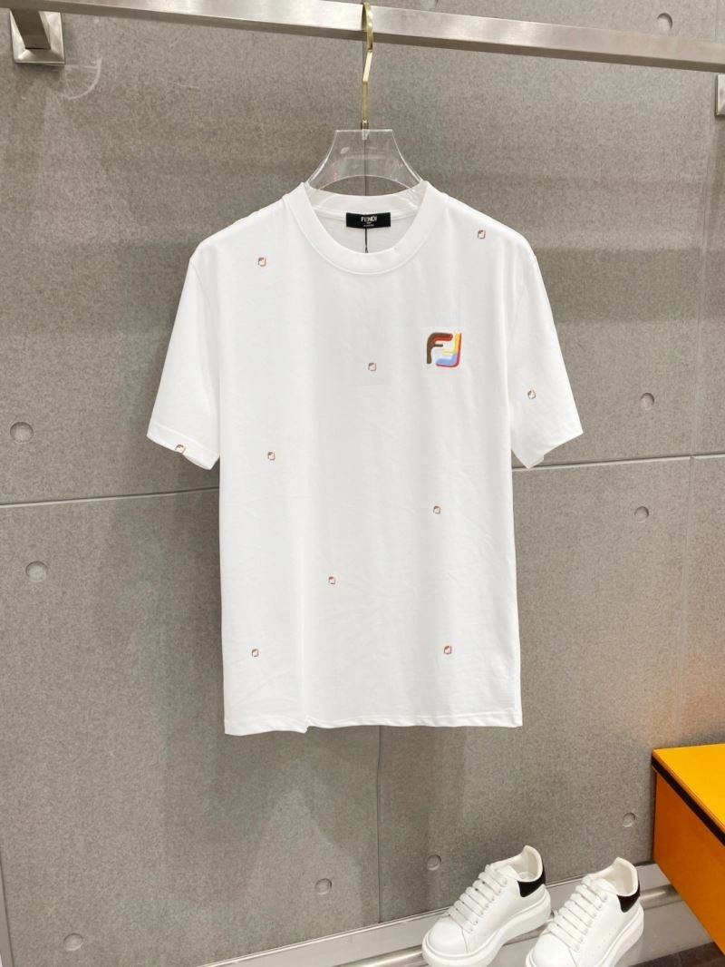 Versatile Fendi T-Shirts 122771