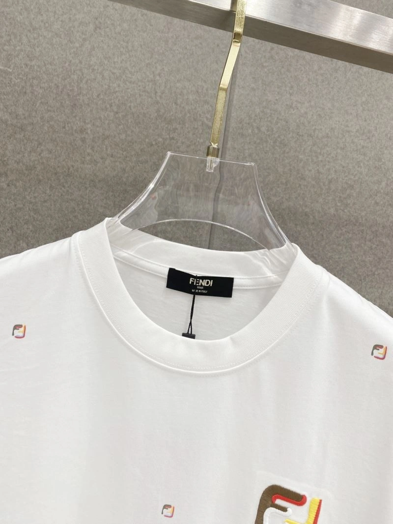 Versatile Fendi T-Shirts 122771