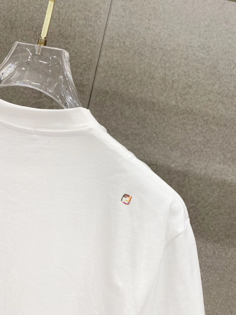 Versatile Fendi T-Shirts 122771