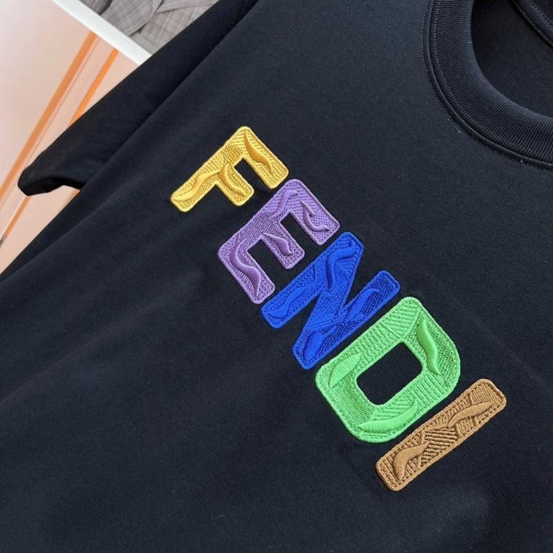 Fendi T-Shirts Trendsetting 122591