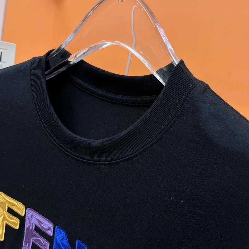 Fendi T-Shirts Trendsetting 122591