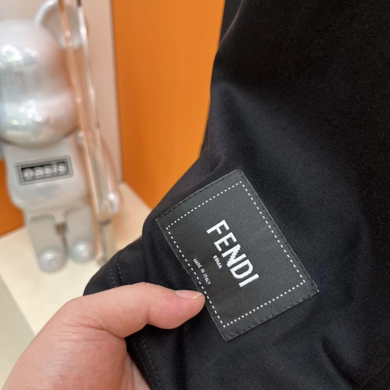 Fendi T-Shirts Trendsetting 122591