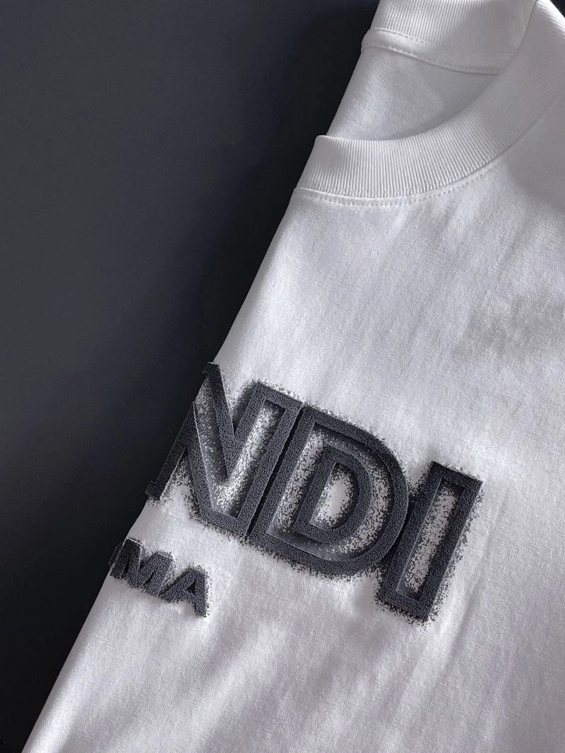 Vibrant Fendi T-Shirts 122573
