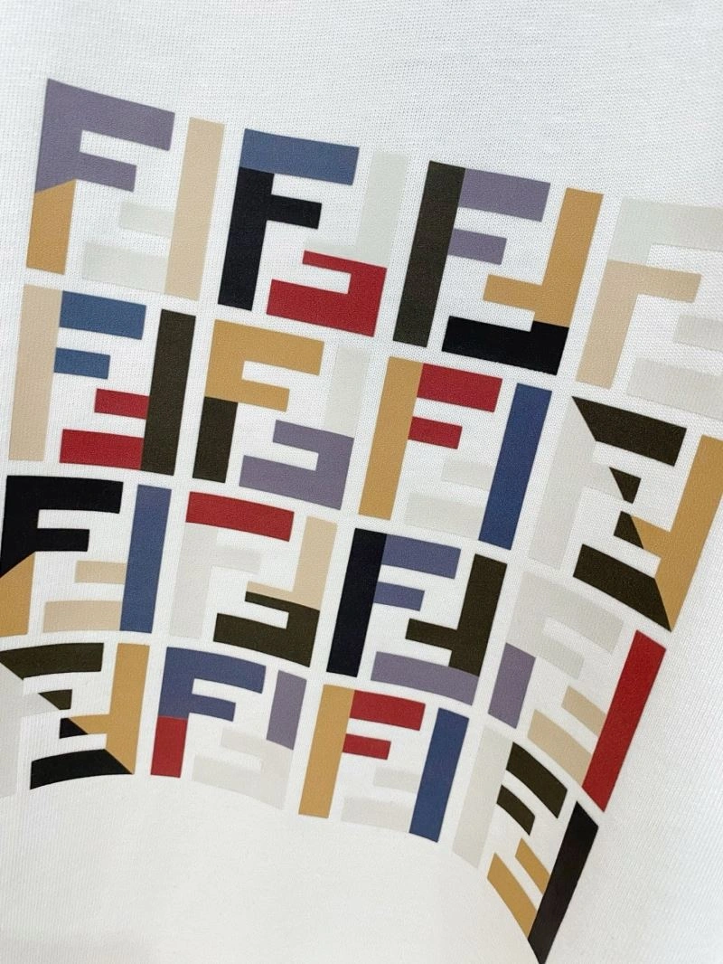 Fendi T-Shirts Youthful 122564