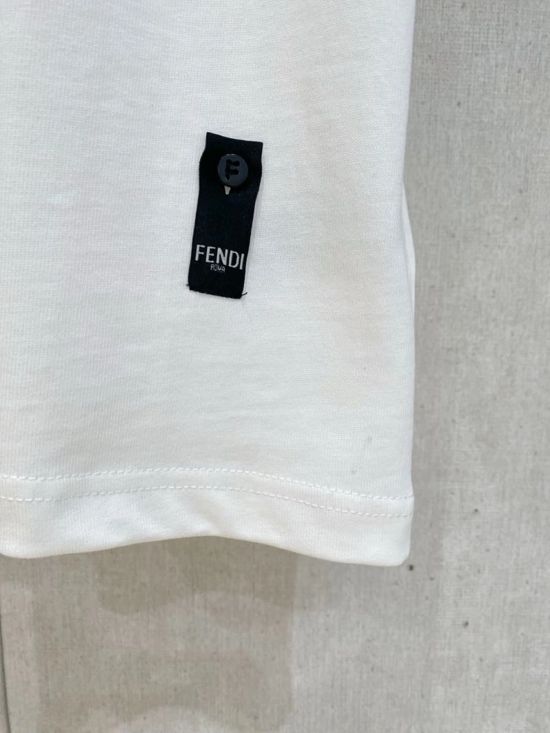 Fendi T-Shirts Youthful 122564
