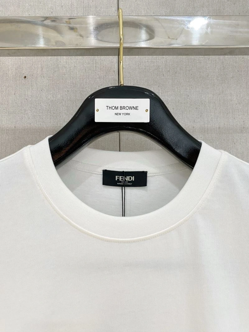 Fendi T-Shirts Youthful 122564