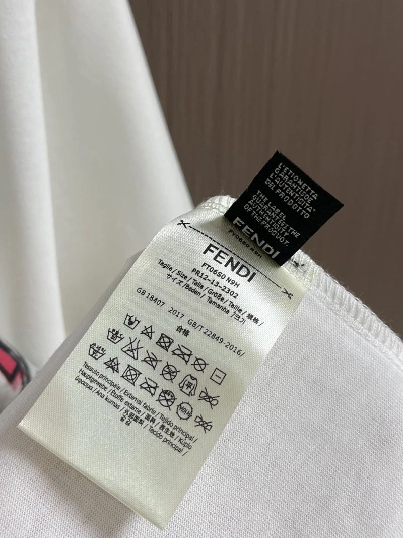 Durable Fendi T-Shirts 122566