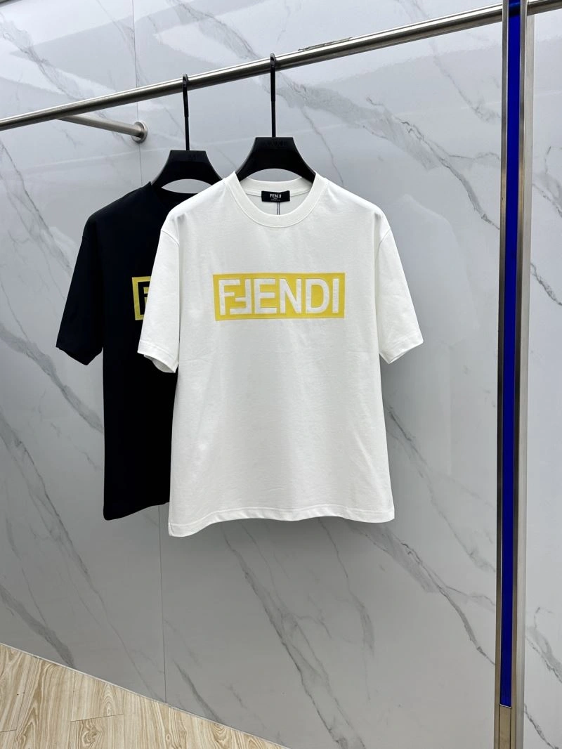 Fendi T-Shirts Lightweight 122554