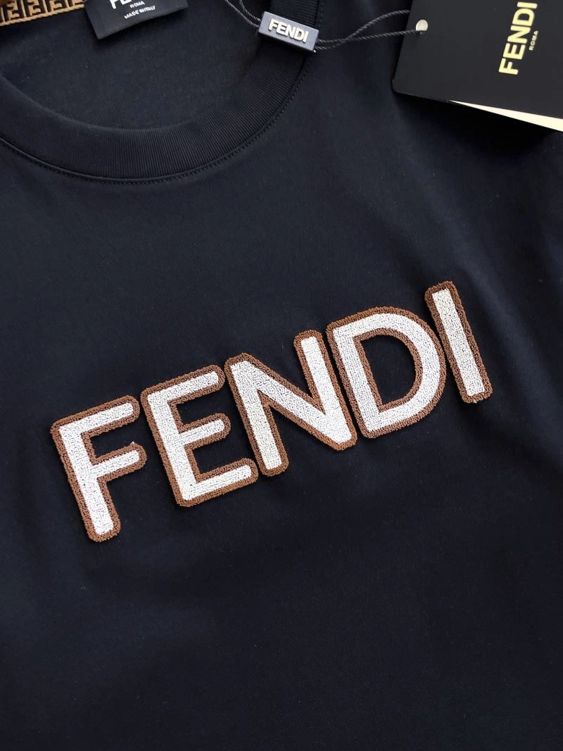 Fendi T-Shirts SmoothTexture 122545
