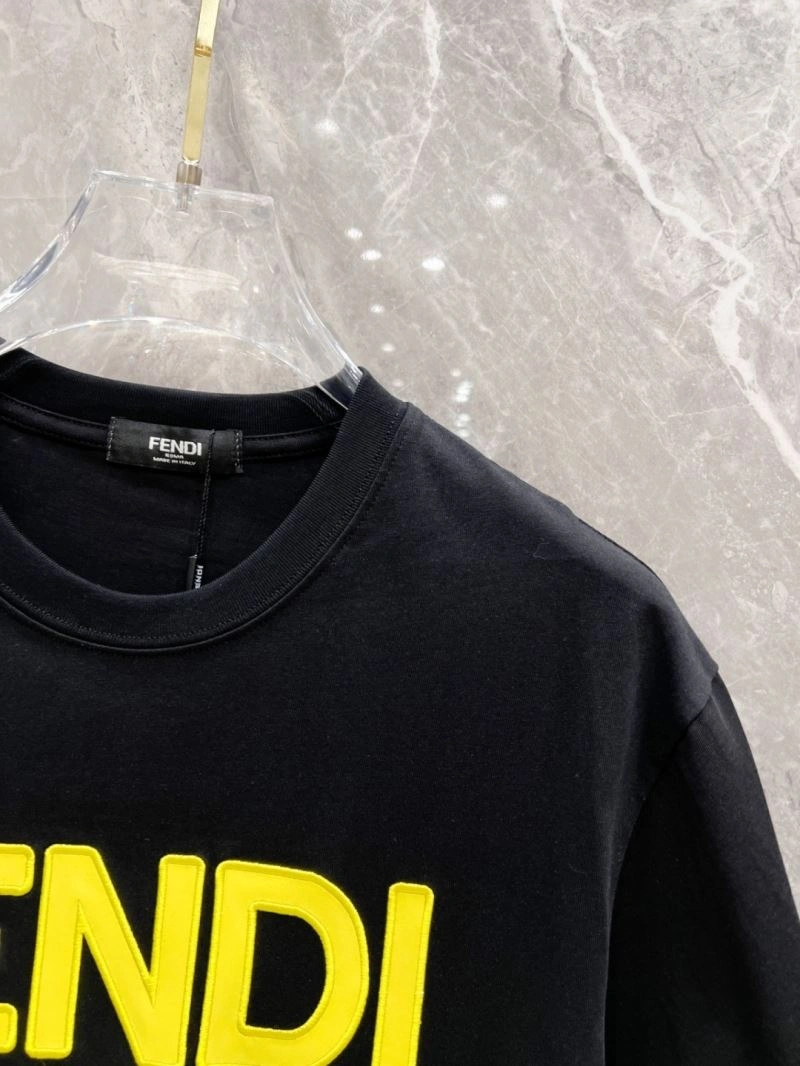 Fendi T-Shirts AllSeason 122535