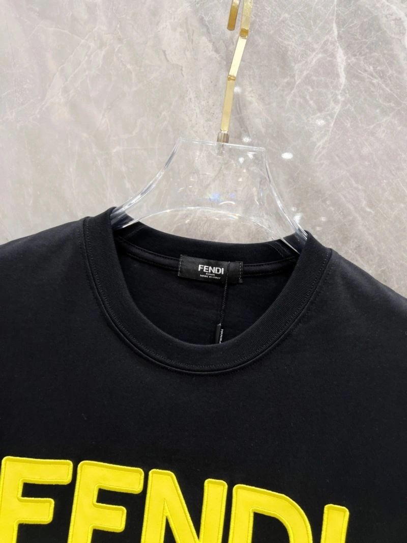 Fendi T-Shirts AllSeason 122535