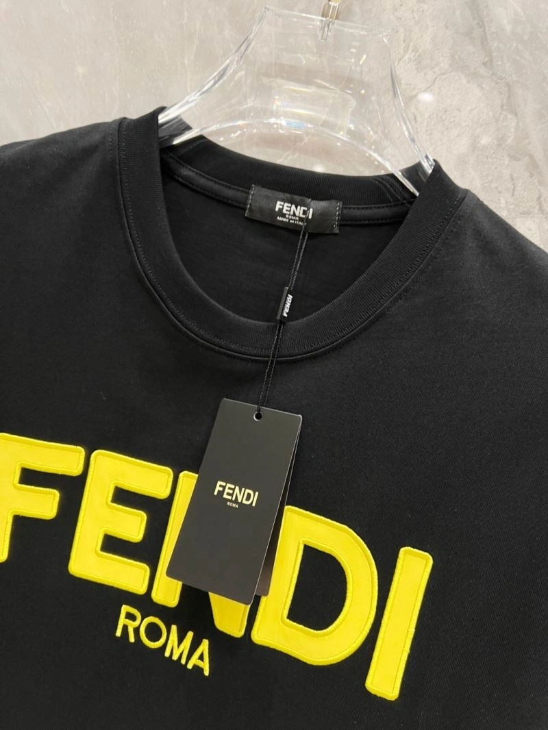 Fendi T-Shirts AllSeason 122535