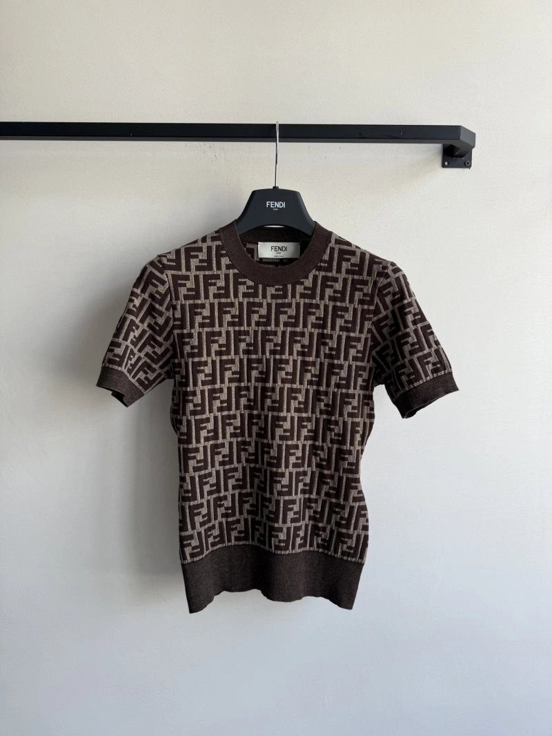 WellDesigned Fendi T-Shirts 120755