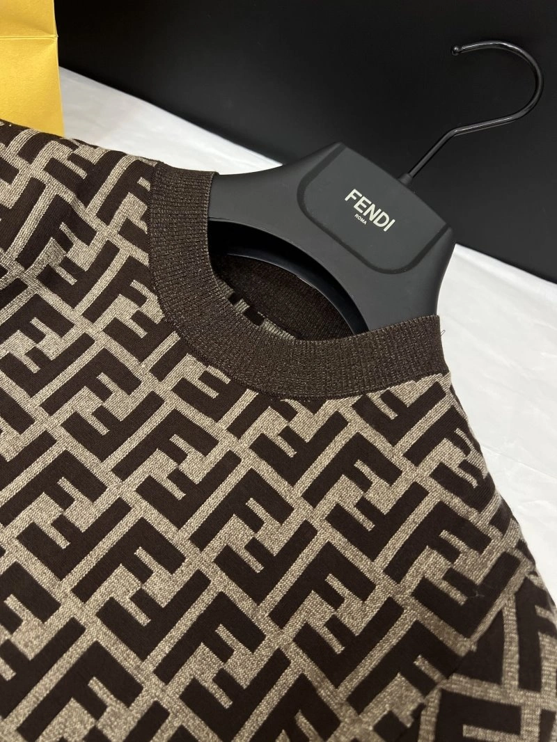 Fendi T-Shirts WeatherProof 120748