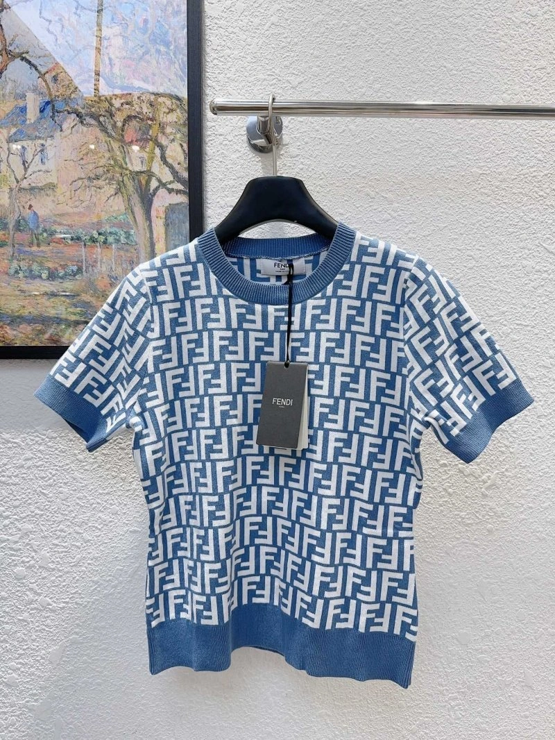 Fendi T-Shirts Trendsetting 120422