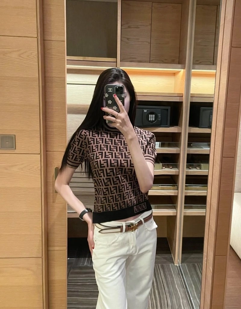 RelaxedFit Fendi T-Shirts 120402