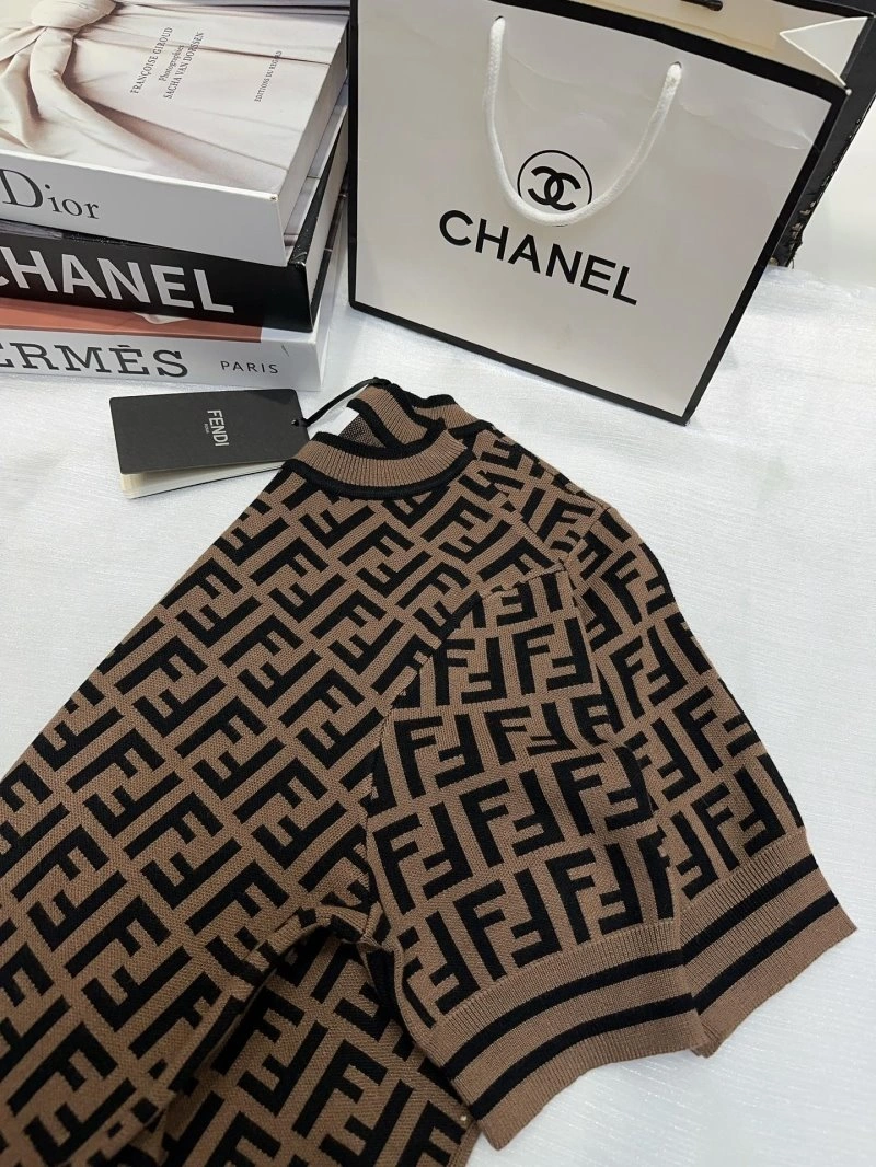 RelaxedFit Fendi T-Shirts 120402
