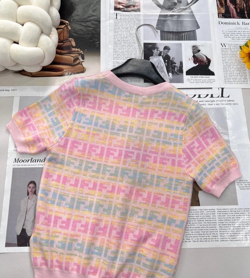 Fendi T-Shirts Cozy 120401