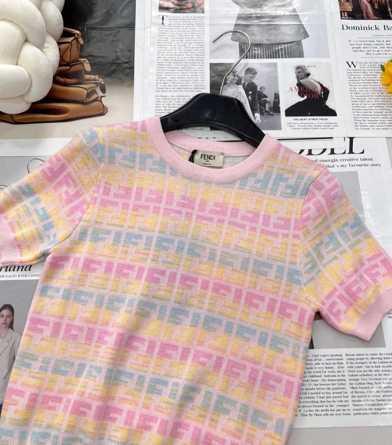 Fendi T-Shirts Cozy 120401