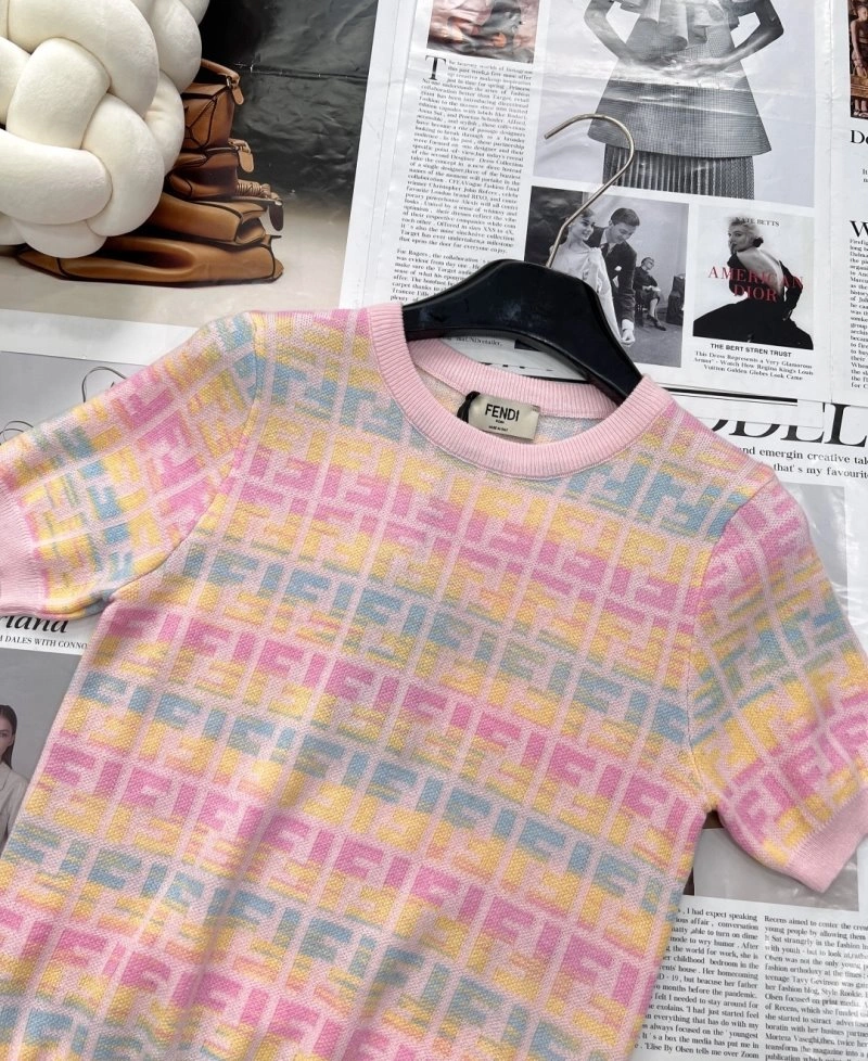 Fendi T-Shirts Cozy 120401